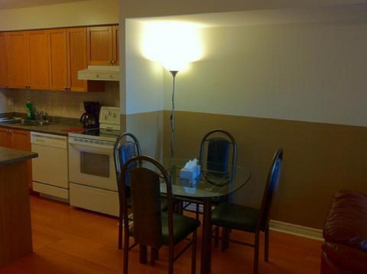 Mississauga Furnished Apartments Room photo